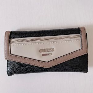 Guess Trifold Womens Black and Tan Waller